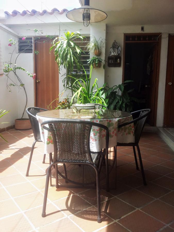 El Rosal Bed and Breakfast Cúcuta Exteriör bild